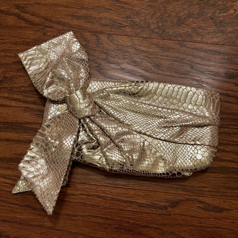 GOLD SNAKESKIN TEXTURE PRINT CLUTCH FORMAL PURSE